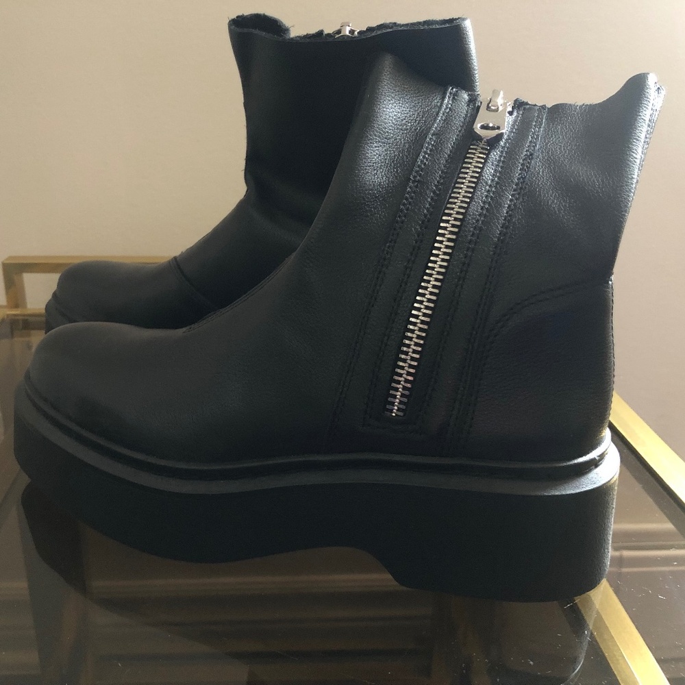 Zara black leather chunky platform ankle boots-size 38